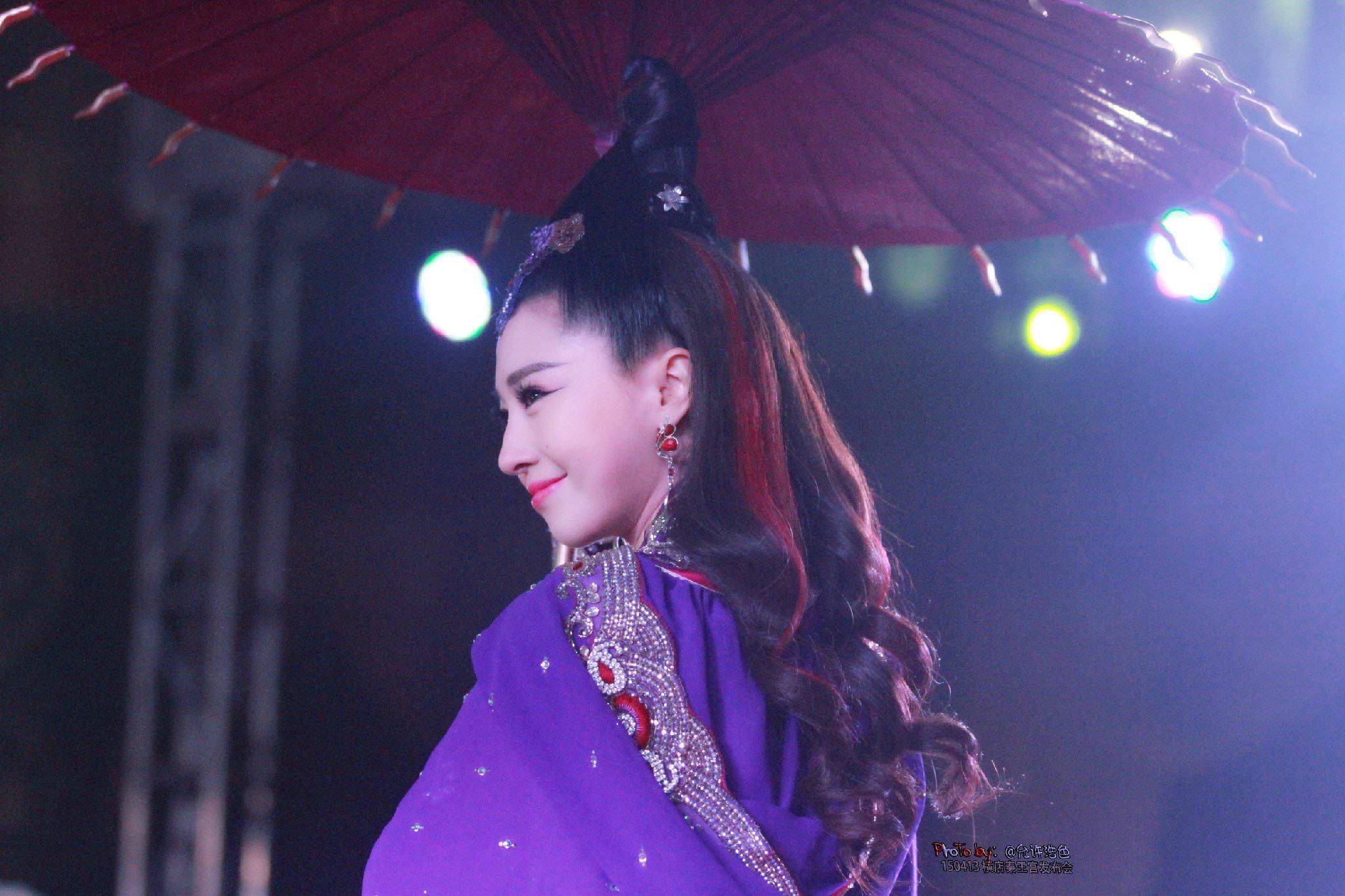 盘点jj贾晓晨的多变风格_屠媚_旗袍_美女