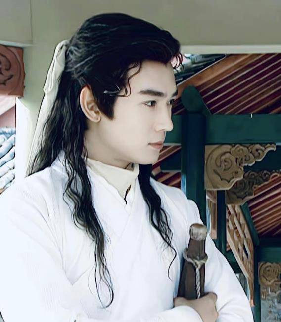 爱了这么多年的古装白衣 今天被他蛊到了 徐凤年 世子 造型 太阳信息网