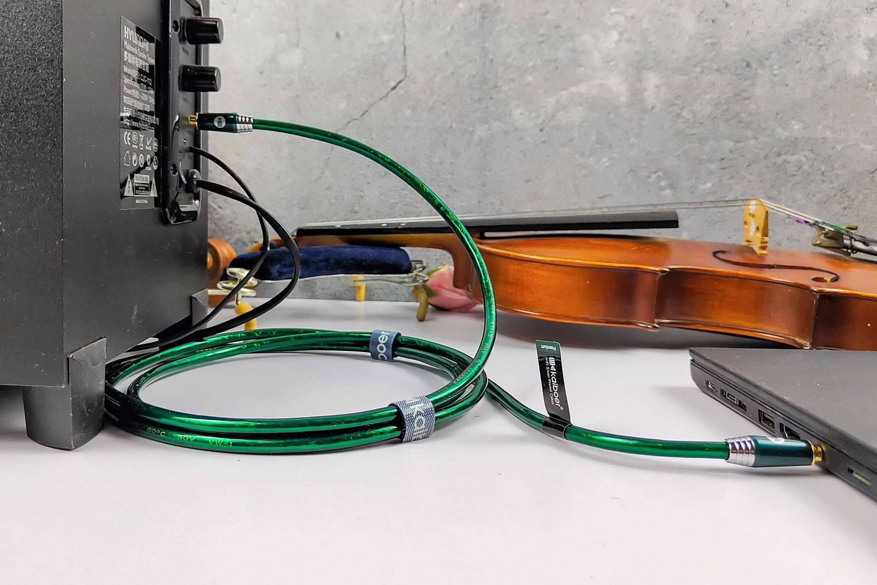 好声音更要好品质，开博尔镀银AUX音频线，给你发烧级的享受