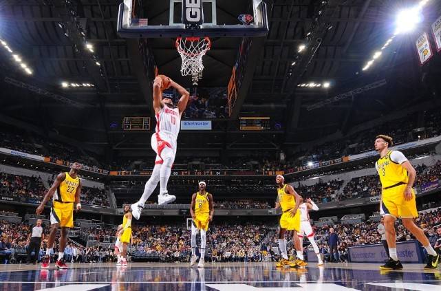 步行者|NBA-崩盘！火箭3-17被打爆，榜眼回归便爆发，不满伍德出手选择