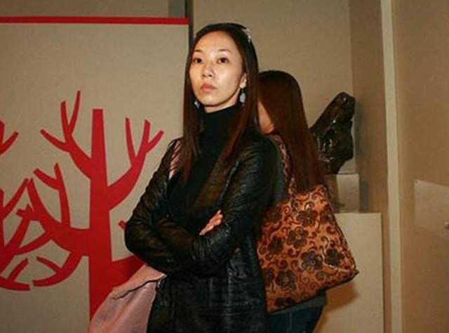 原创星二代侯瓒父亲侯耀文病逝后郭德纲的做法令她刮目相看