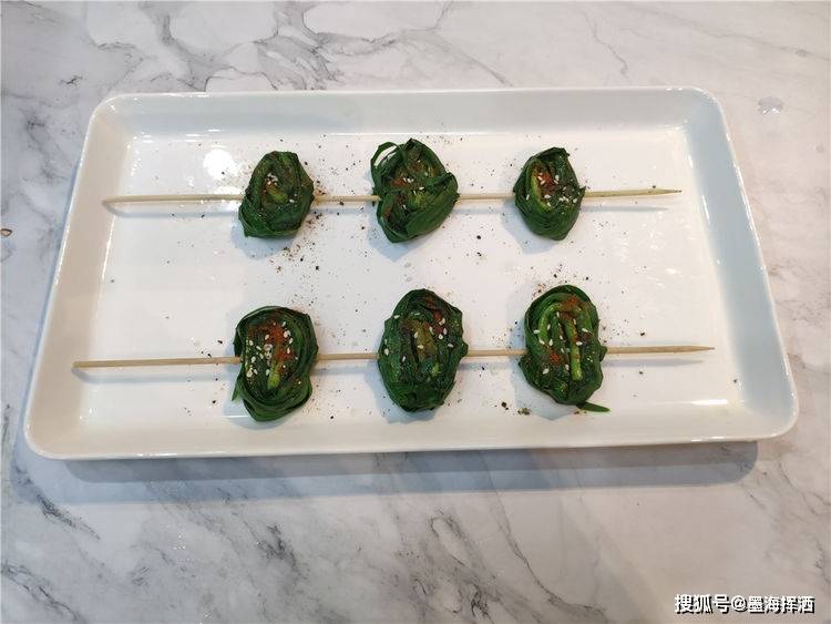 在家怎么做烤韭菜好吃 ff7f729e2ae74a56b1828b6b583bd726.jpeg