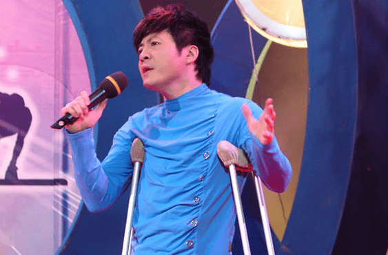 残疾歌手李琛:和妻子相爱要感谢"容嬷嬷",最牵挂的是离异父母_时候