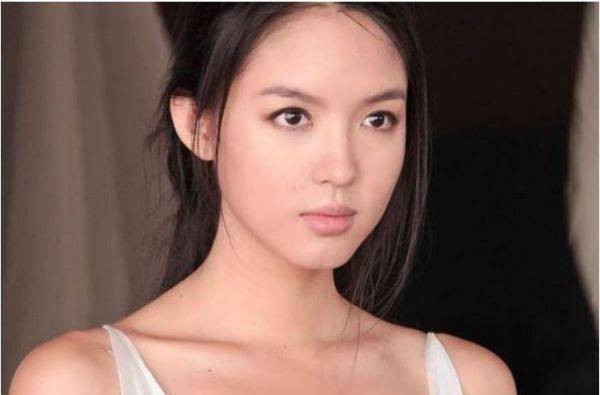 中国最美女富豪都有谁 07c0aab1438943998bc21102c0f44063.jpeg