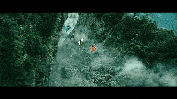 因为|深入鲨鱼区、遇到雪崩，3个替身意外去世，这部电影拍得太惊险