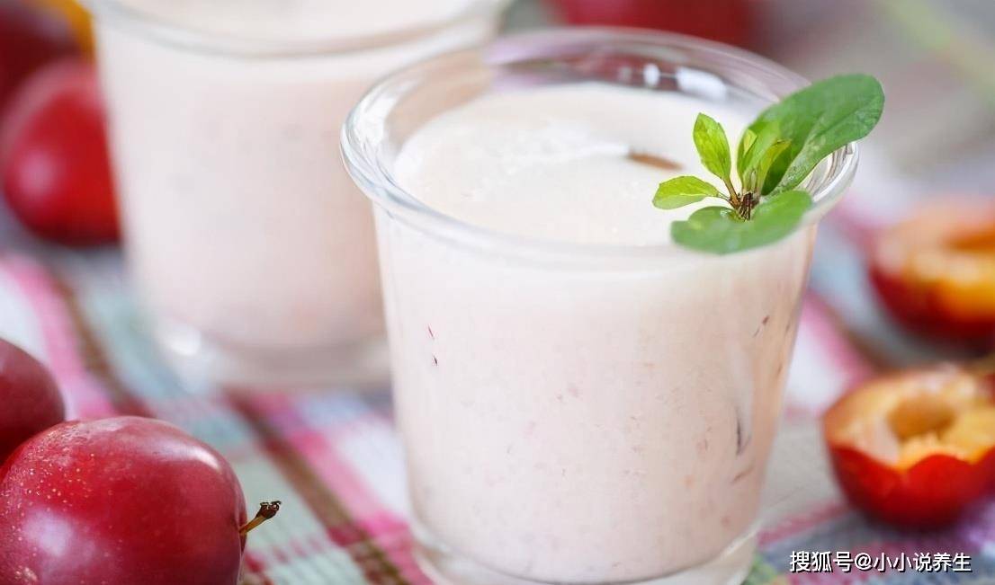 酸奶配什么吃不伤胃 67a6271d474d41c284471e7834a42d0f.jpeg