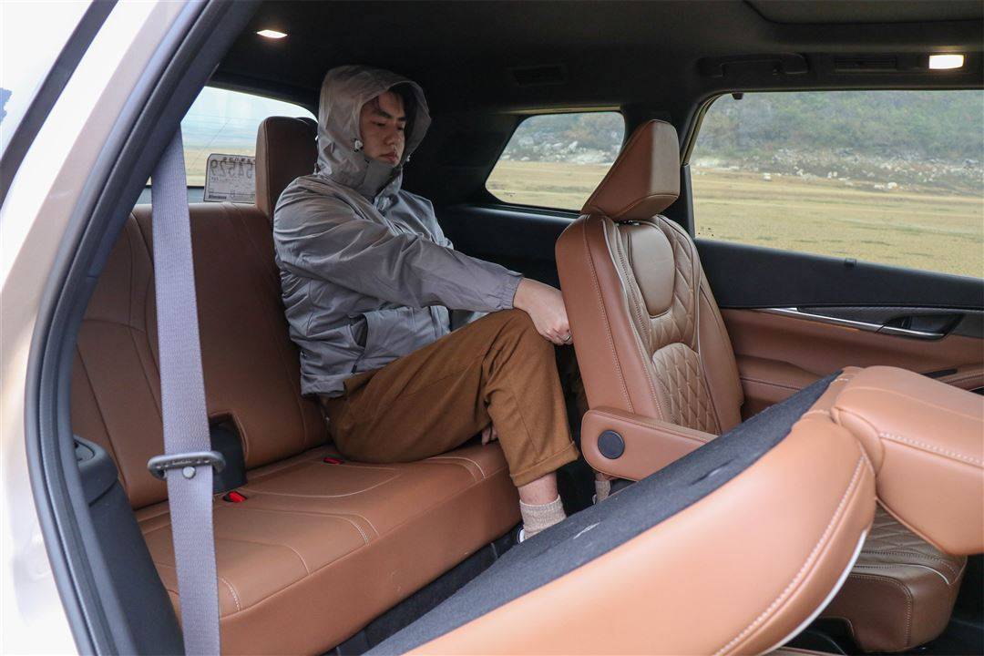 力求带来化学反应试全新英菲尼迪qx60