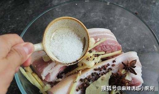 方法|冬天喜欢做腌腊肉,学会这种方法,不用熏制,在哪儿都能做!