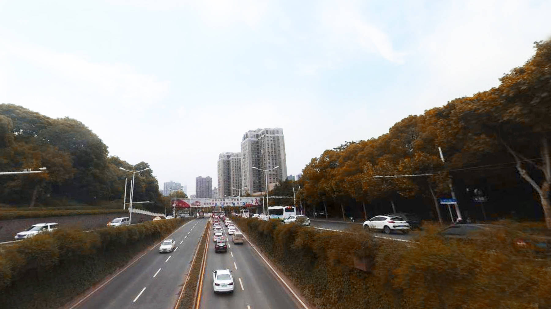 在武汉闹市大东门转盘走一趟高架和隧道发现当年的青春印记