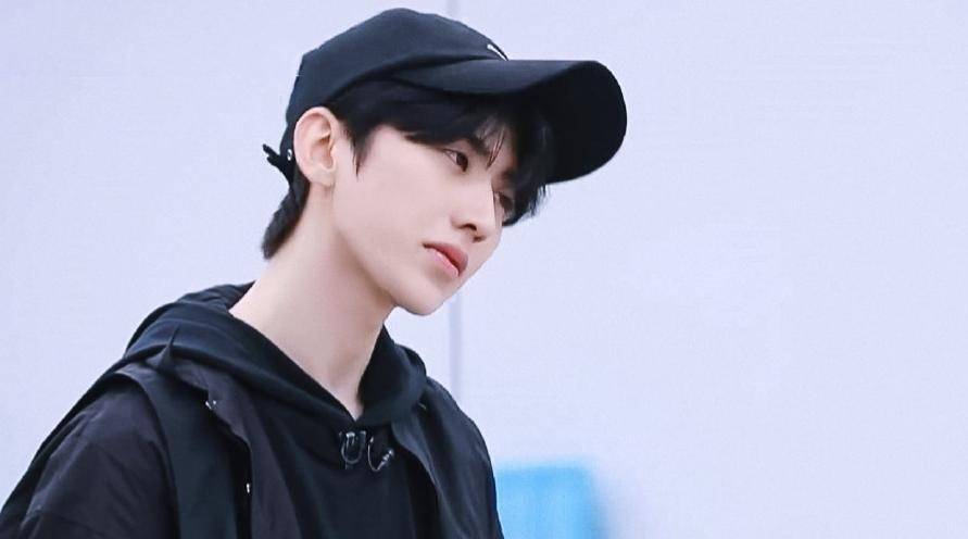 国产|从《偶练》到《青2》难出第2个蔡徐坤，国产选秀因何原地踏步？