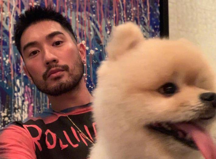 全球|高以翔去世30天后，登全球百大帅哥榜单，凭实力入围引无限感慨