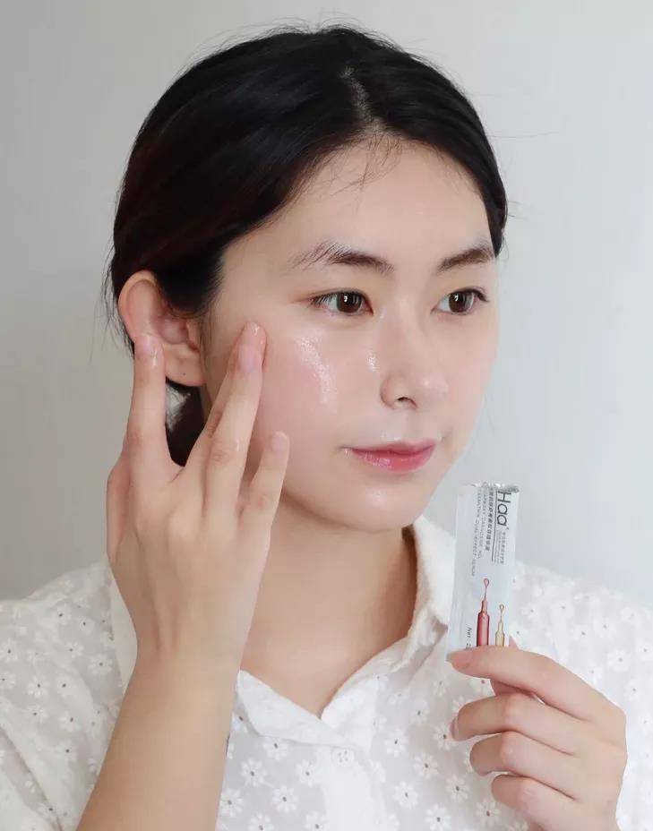 后首大S离婚后首露面，最新生图被疯传，这颜值唬到我了