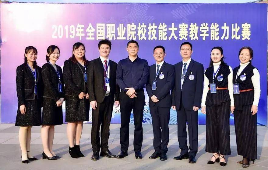 湖南交通职业技术学校_长沙汽车工业学校招生_五年一贯制大专班招生