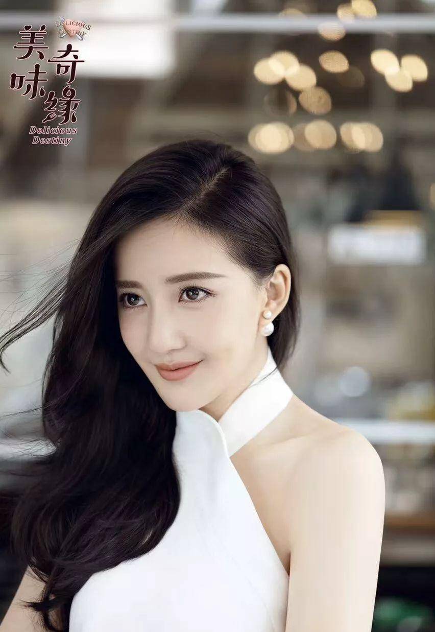 新《倚天》正热播，网友却要众筹给殷素素买复活甲？_俞岱岩_谢逊_陈欣予