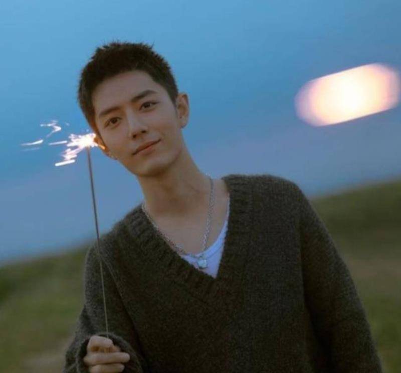 情侣 2021年新款男明星同款毛衣来了,大家快来康康!