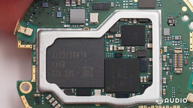 采用美信光学传感器，豪鹏科技电池，GARMIN佳明VENU2手表拆解报告