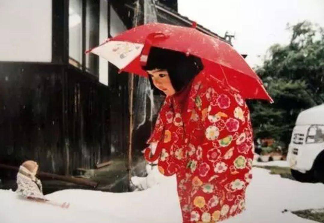 审美观“我，4岁，口红比我妈多！”