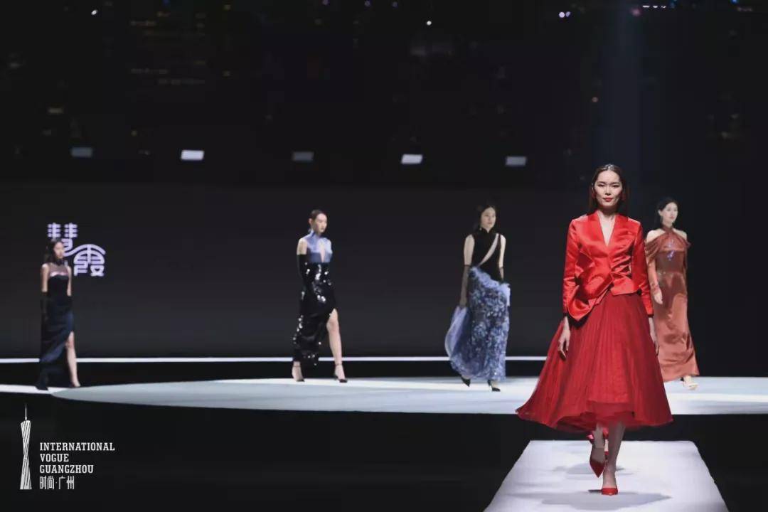 纺织 “海珠之约·数字时尚夜”活动举办