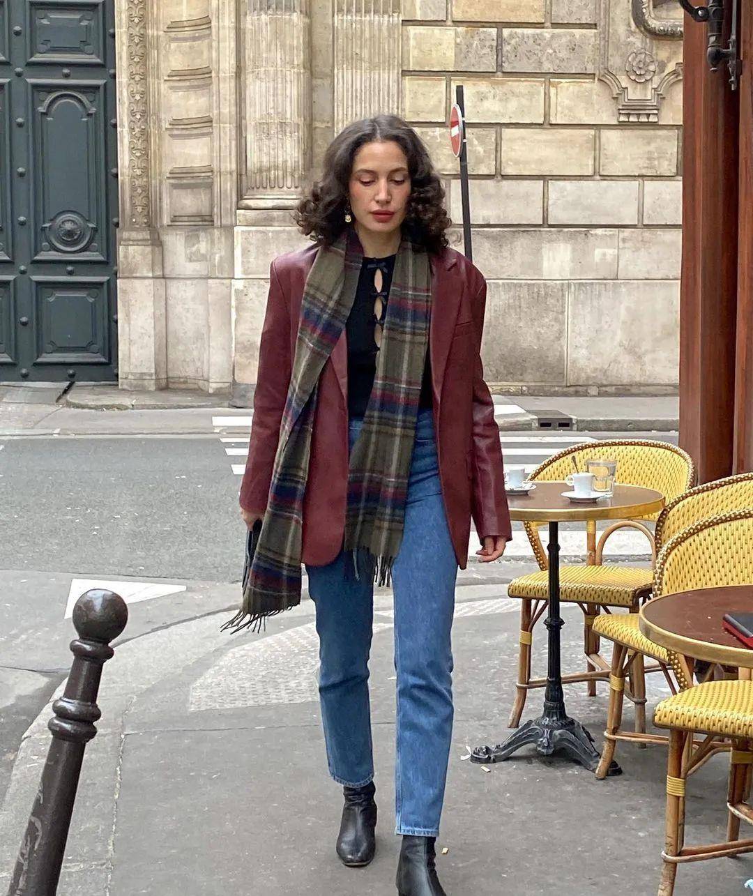 围巾|唐艺昕和张若昀的悲喜并不相通？马上新年，赶快与emo拜拜