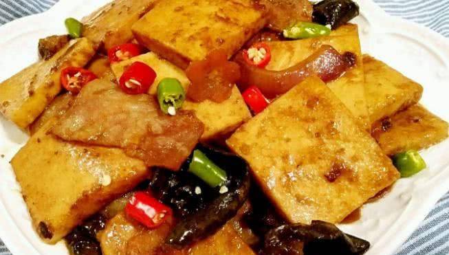 做法|女人過了35歲，不要錯過這個菜，身材苗條皮膚好、乳腺更健康！