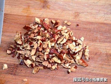 做法|早餐家人喜欢吃馒头,加点料营养更好吃,蓬松暄软,一次吃过瘾