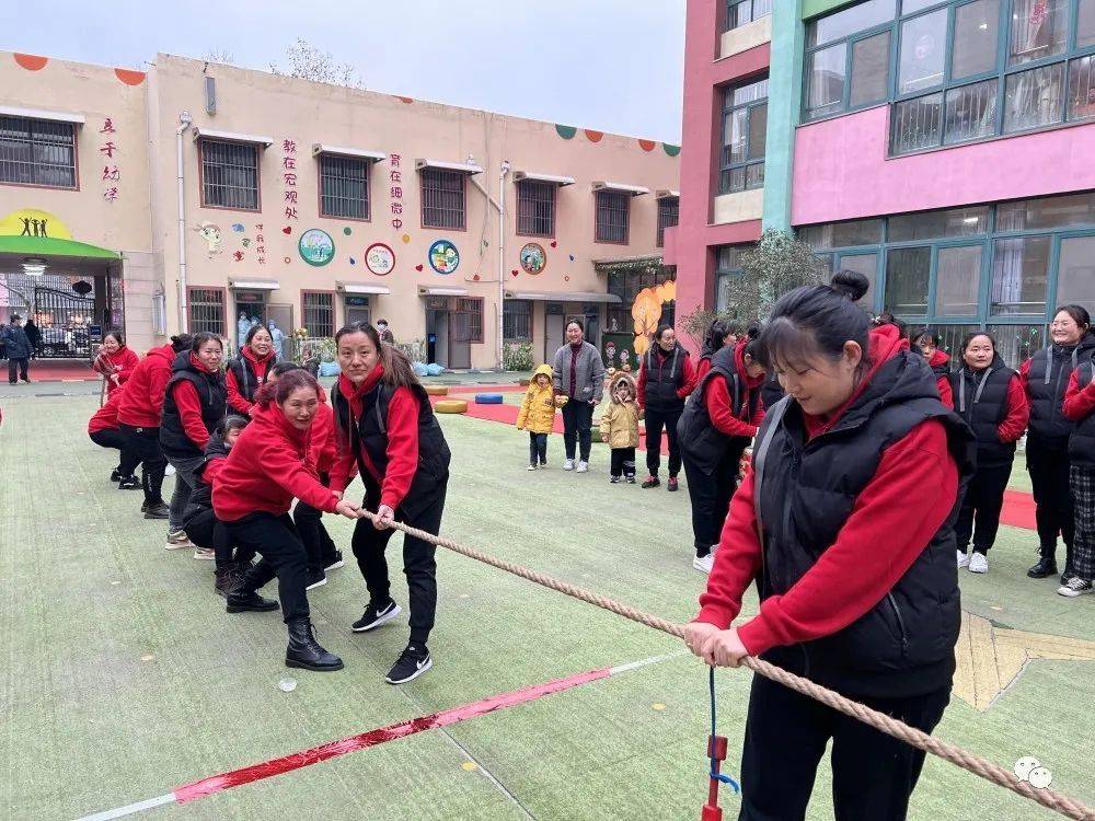 活动|“同”心迎新年 童趣庆元旦——丝雨幼儿园迎新年 迎元旦联欢活动