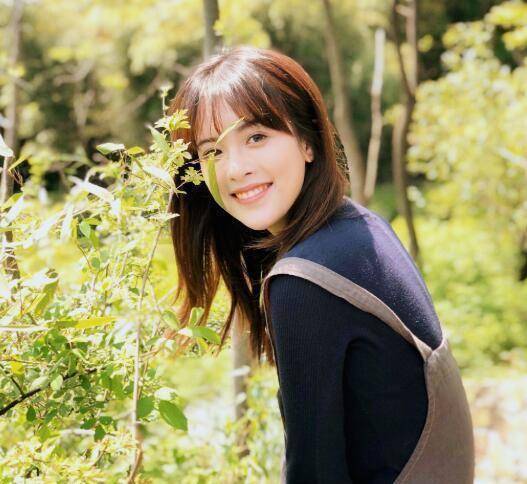 凌霄|《以家人之名》中的初恋脸美女，参加选秀出道，身世经历却很凄惨