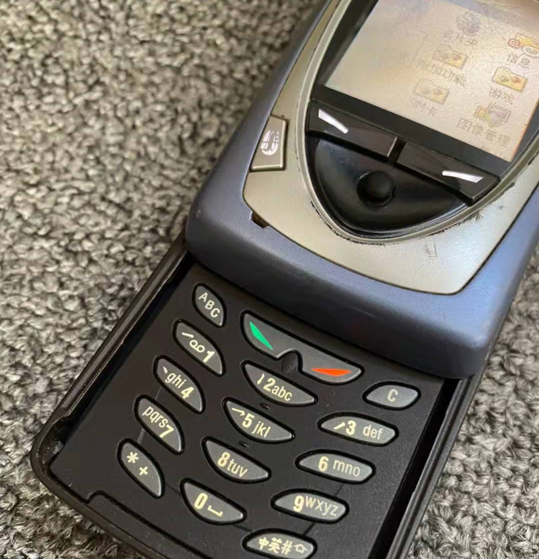 原创二十年前5000元买的诺基亚7650如今只值30元不能再多了