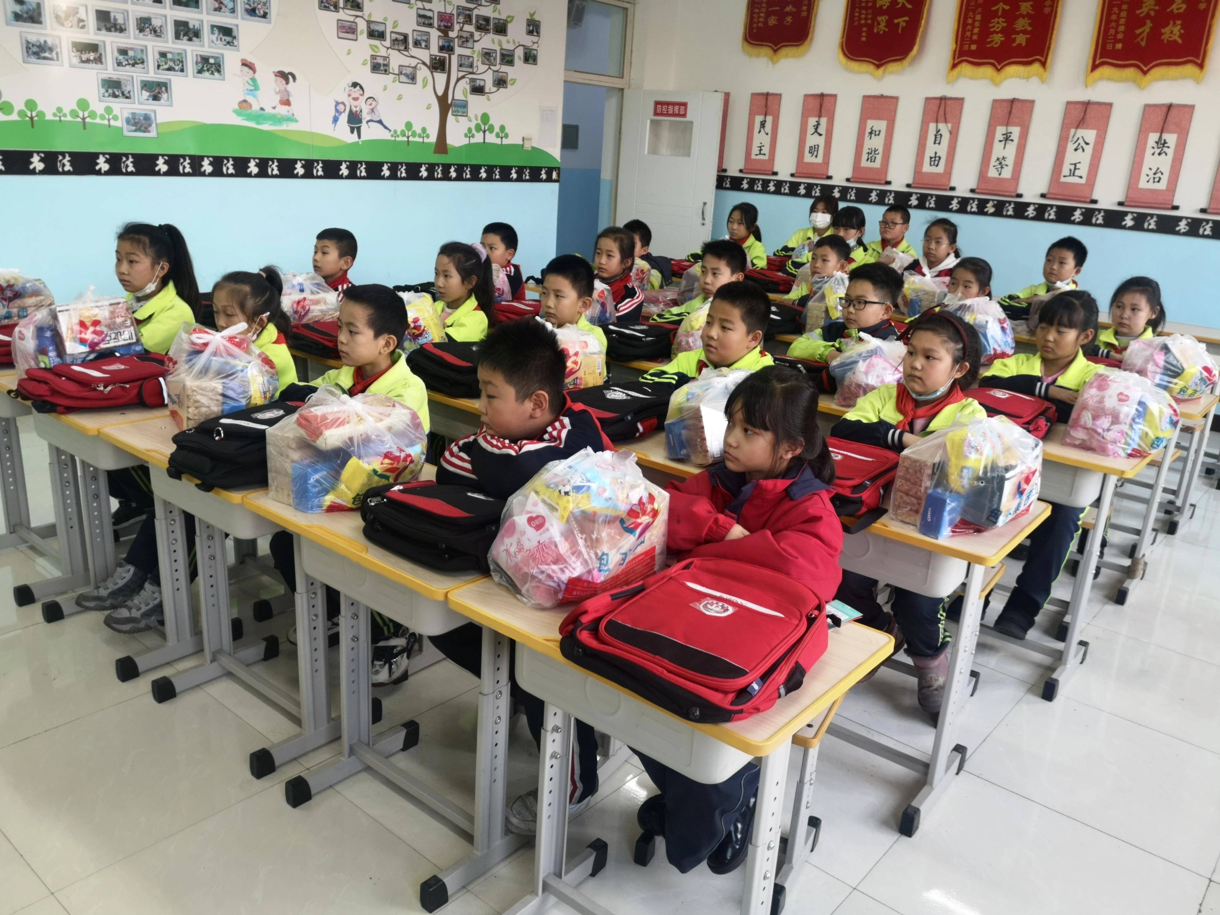 富强路小学 e81882038e604c3ab58bac53c0baae5f.jpeg