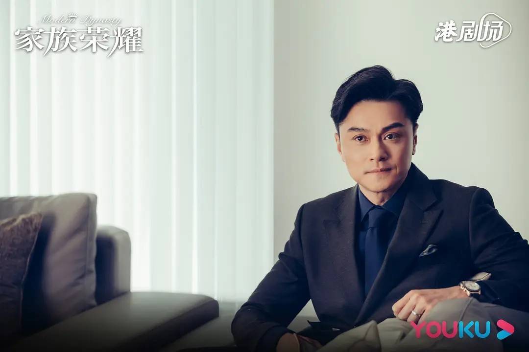 兄弟|狗血遍地、抓马十足：张智霖新剧，让我再次找到追港剧的快乐