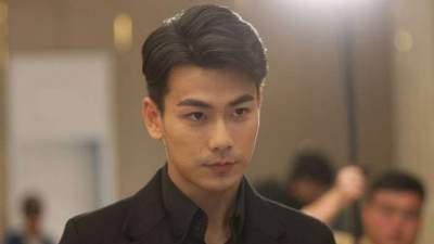 桃花自带“唇珠”的5位男星,有人面若桃花,有人邪魅挑逗,太迷人了