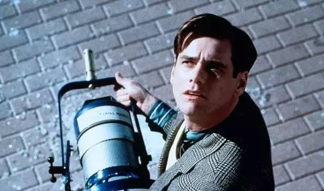 都藏|连角落里一个道具小瓶子都藏巨大信息，这8部电影细节严谨到变态