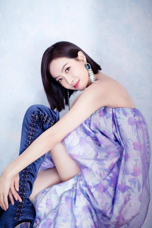 发型31岁的宋茜终于红了,剪齐肩波波头短发个性十足,秒变成带货女王