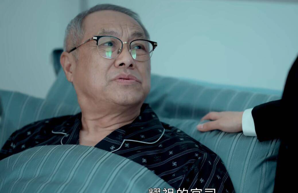 兄弟|4条主线齐进，3分钟一反转！TVB新剧《家族荣耀》开播就有那味了