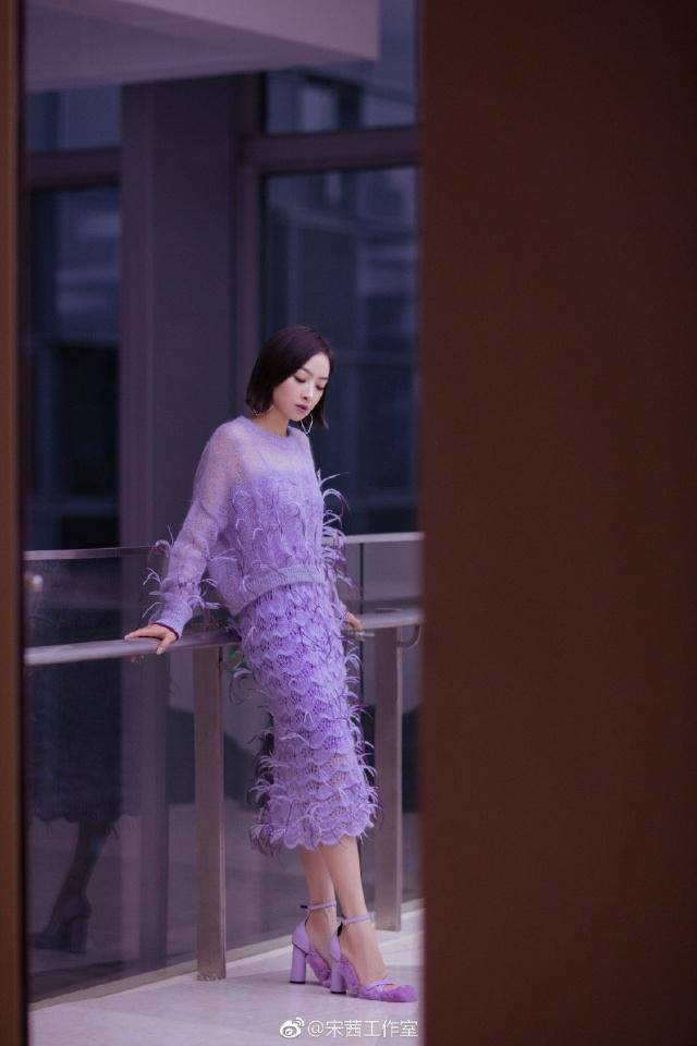 发型31岁的宋茜终于红了,剪齐肩波波头短发个性十足,秒变成带货女王