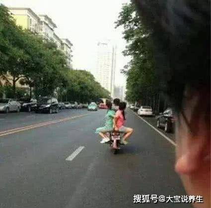 手机|搞笑GIF:他口中的老女人就是我,那个娇小可人的是他的小情人