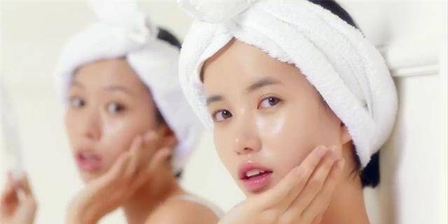因为每天化妆的人和不化妆的人在衰老之后的区别是什么？看专家的理解