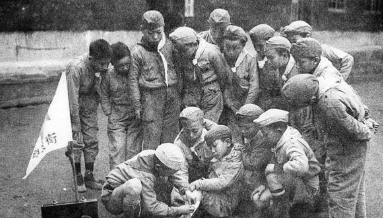 原创被蒋介石寄予厚望的三青团因何被放弃它与国民党关系是致命伤