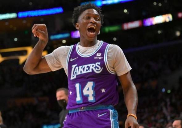 阵容|NBA-湖人最新动向！10天续签约翰逊，2老将恐遭甩卖：不求回报