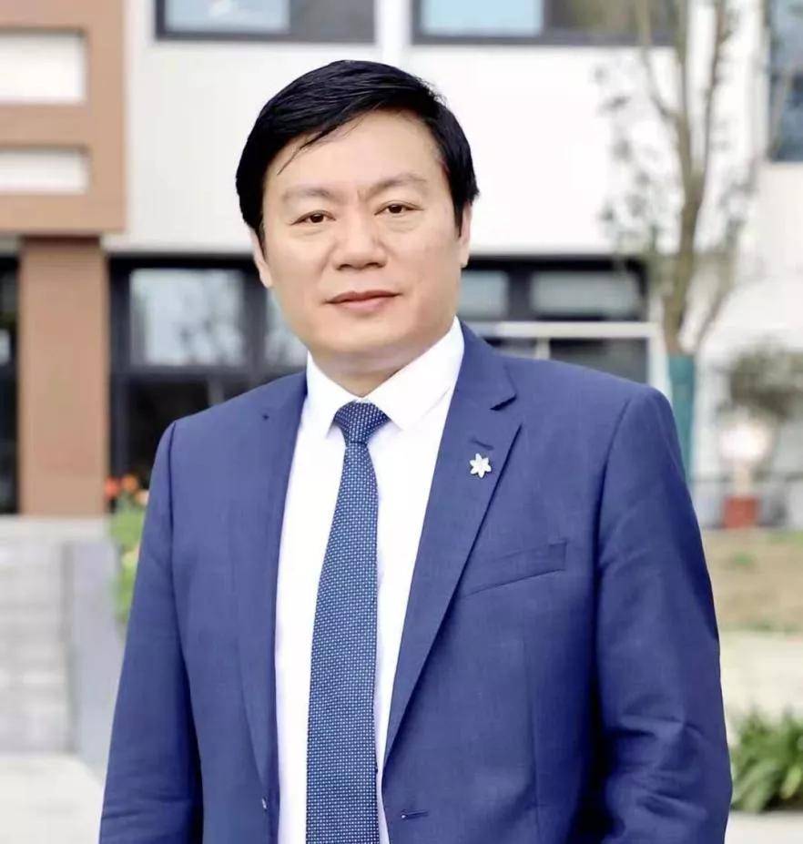 全国知名校长李栋担任总校长,芬兰顶级专家团队保驾护