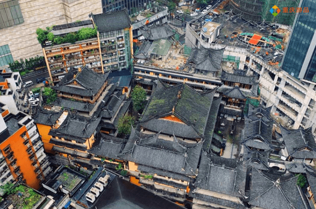 重庆一低调寺庙，其风格媲美大足宝顶山石刻，建筑独特，趣味十足