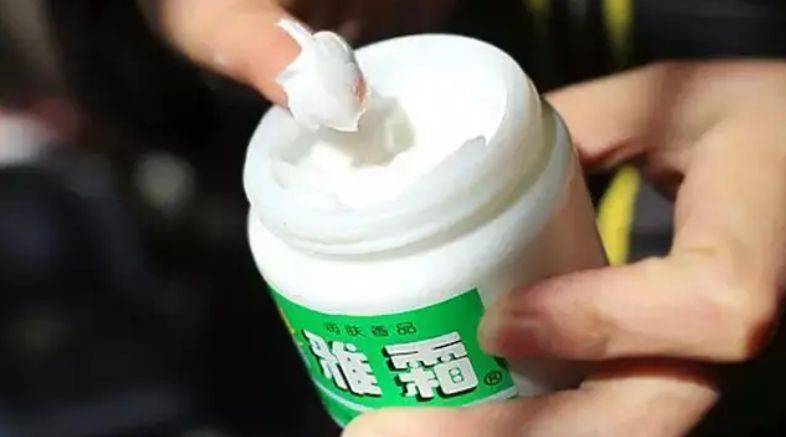 因为盘点5款因为包装丑被嫌弃，其实非常好用的面霜，雪花膏只是其一