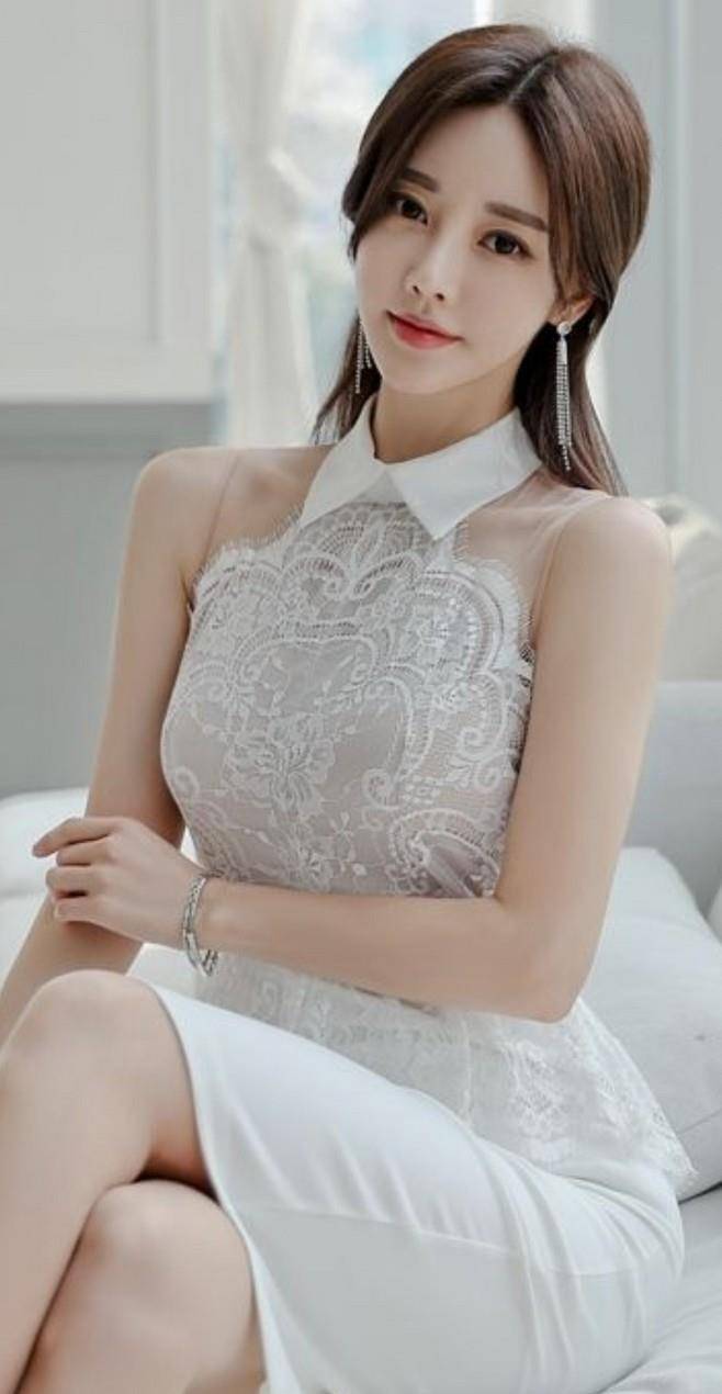 体重韩国美女孙允珠真是性感尤物，让人直赞好身材
