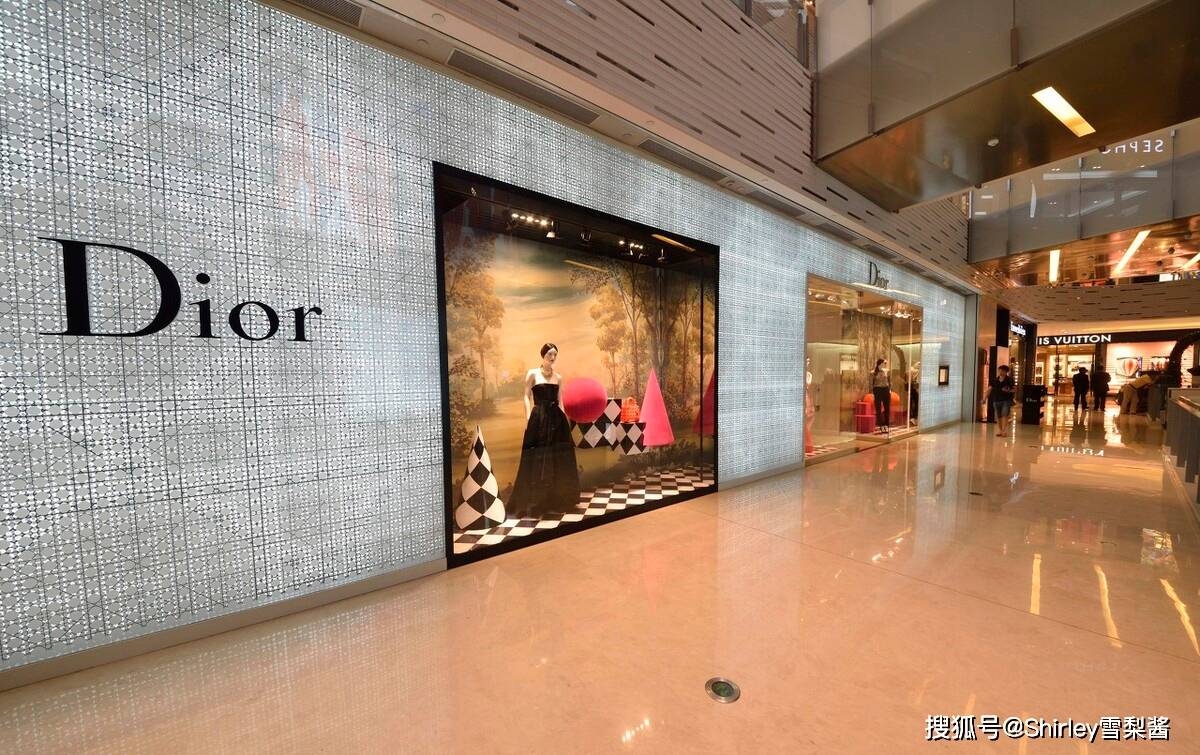 上海号称“靴子楼”的高奢商场，曾上榜中国十大最丑建筑，老板是赌王的老婆