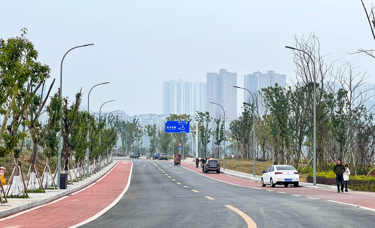 潼南|逛重庆金佛岛公园，看都市发展新区的扩张，一年便建起一大片城