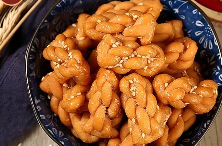 頂呱呱|超市這些“便宜”零食，經常被擺在最角落，味道卻“頂呱呱”好！