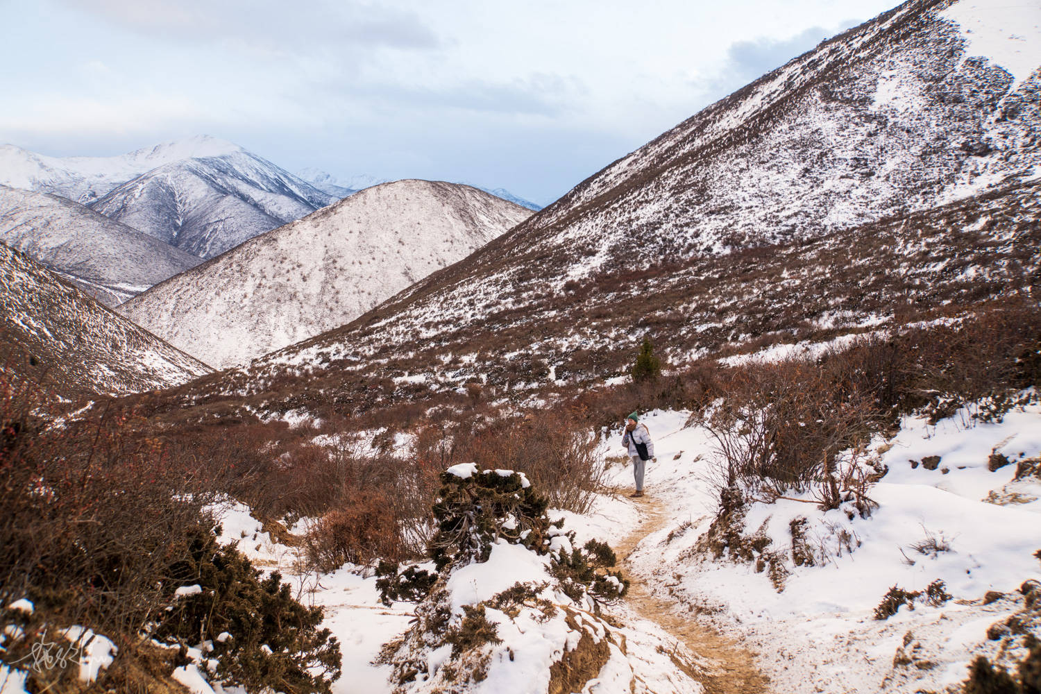 贡嘎雪山|瞻仰贡嘎雪山的绝佳机位，封山了的冷嘎措到底有多美