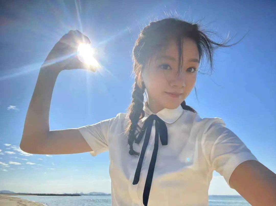 鼻翼谁说鼻子高才出美人？这10位小鼻子、塌鼻子女星，个个精致可爱