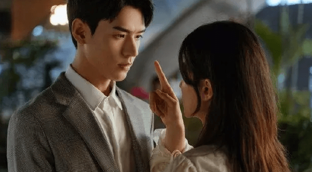 因为|2021年“无效播剧”的演员，周雨彤、蔡文静、梁洁属实可惜