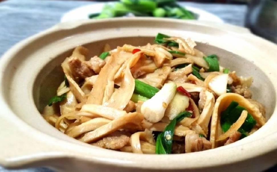 全家人|四口之家的晚餐3菜1汤,温暖又下饭,在家吃饭就是舒服!